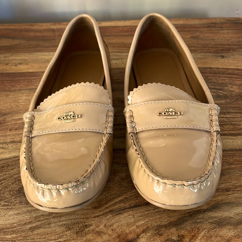 Coach Odette A01424 Patent Leather Loafer Beige Size 7